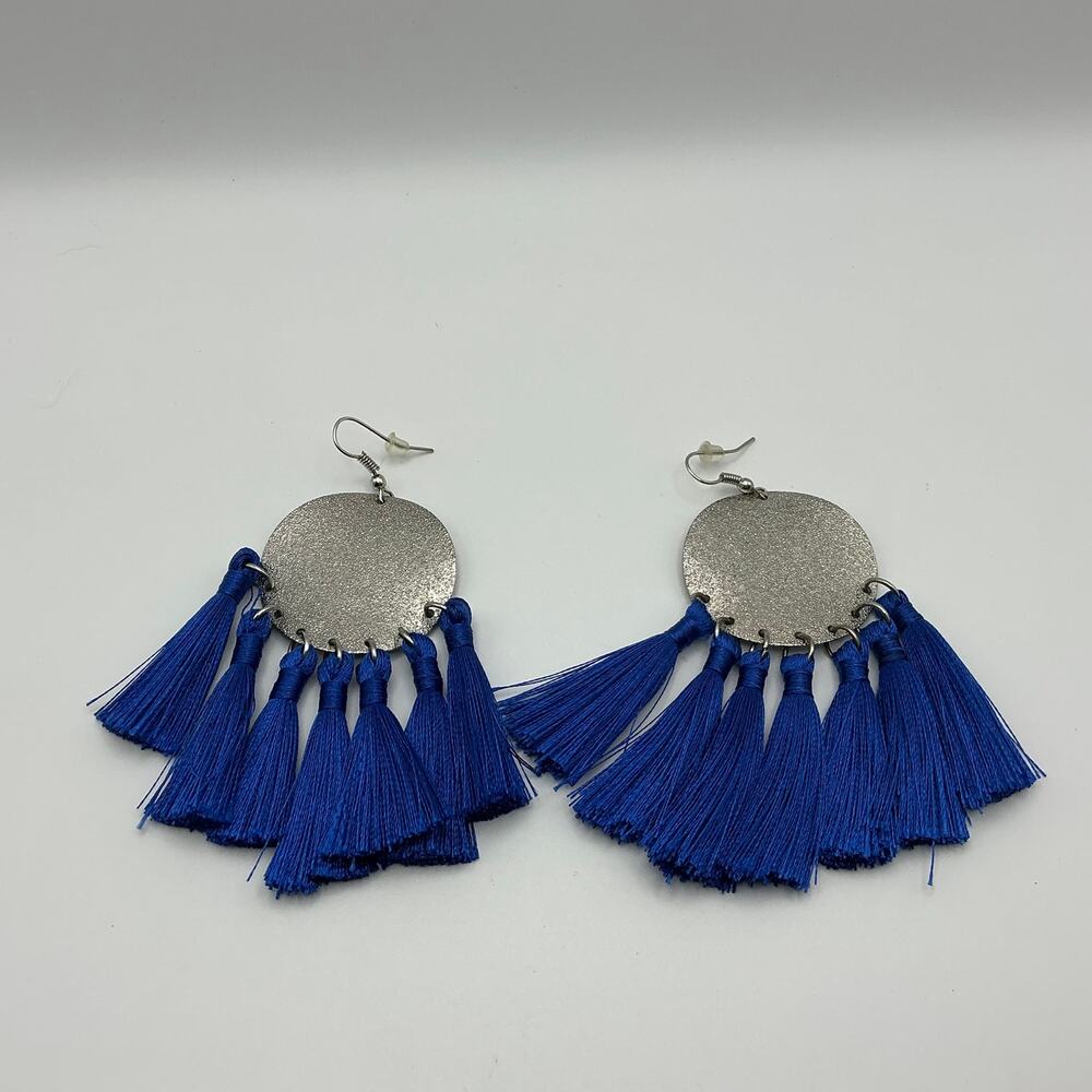 Blue Tassel Statement Earrings Silver Disc Boho Fringe - Picture 2 of 2